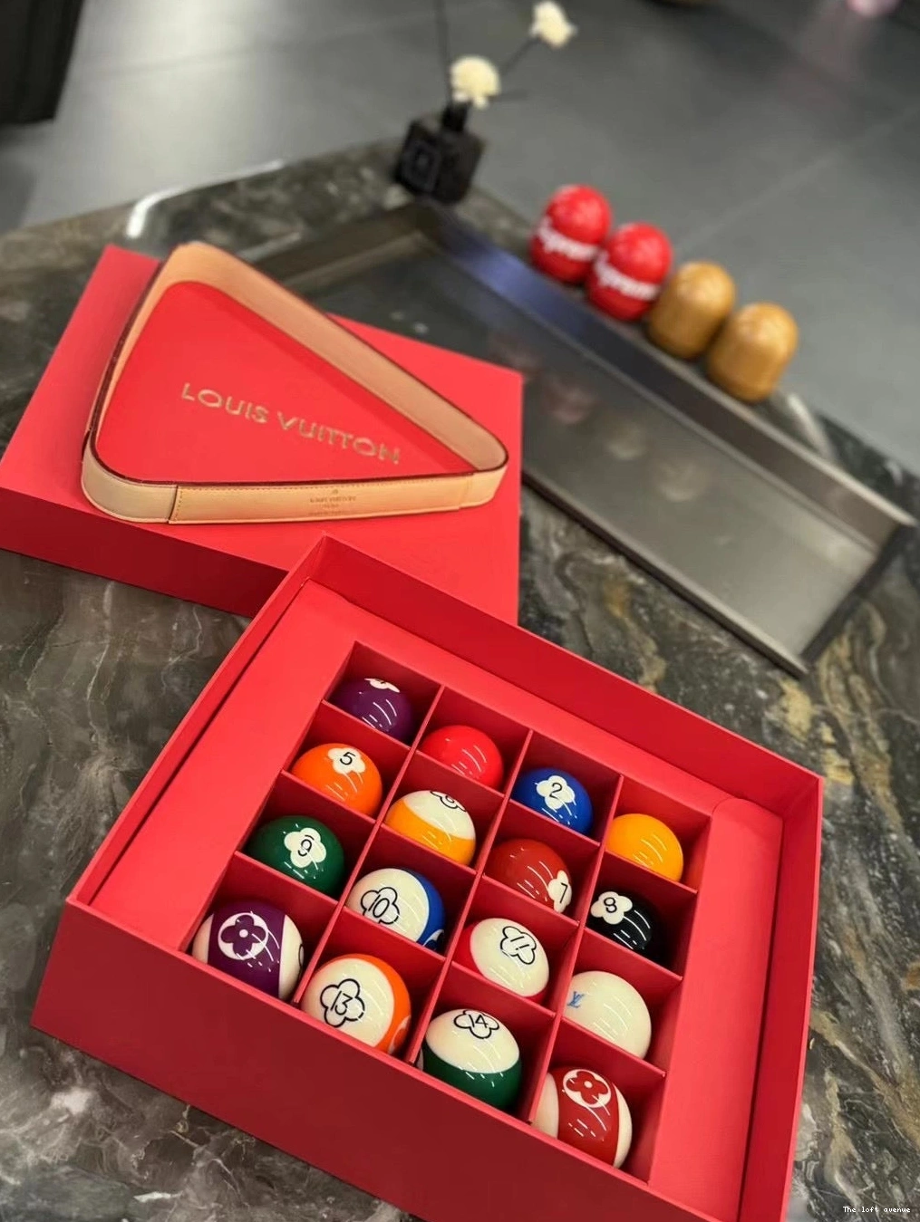 POOL LV SET TABLE 0807